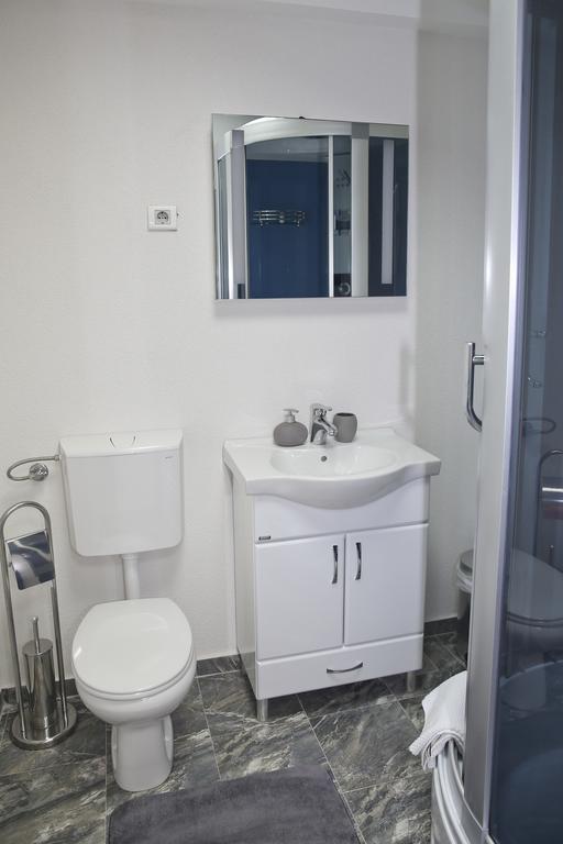 Apartments Qualitas Kotor Eksteriør billede