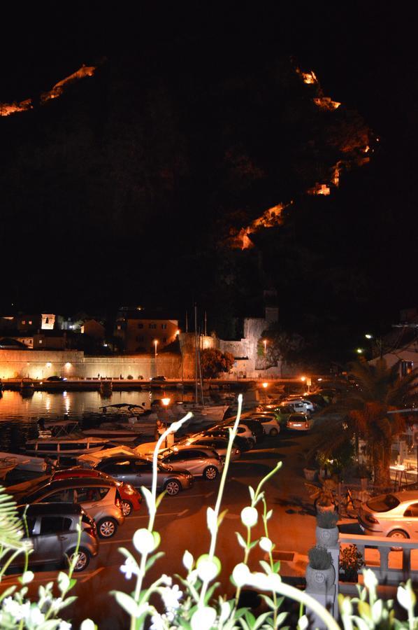 Apartments Qualitas Kotor Eksteriør billede