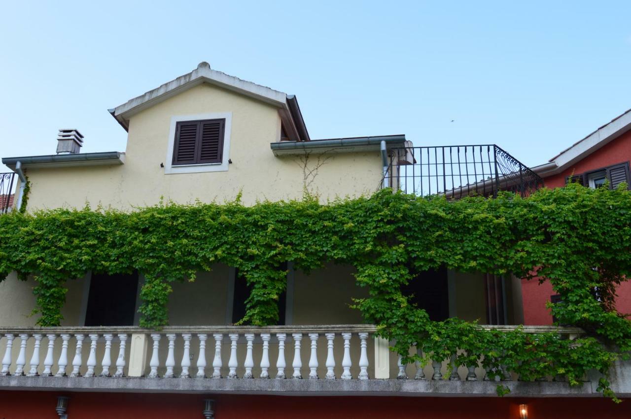 Apartments Qualitas Kotor Eksteriør billede